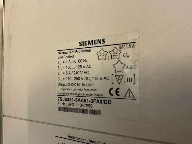Siemens siprotec 7sj63 bedieningspaneel - afbeelding 7 van  9