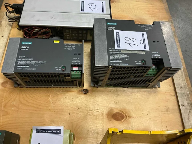 Siemens stroomconvertor (7x) - afbeelding 1 van  6