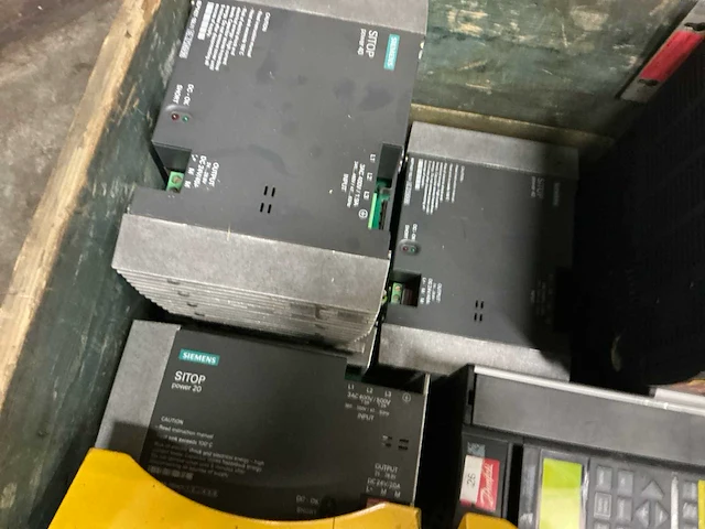 Siemens stroomconvertor (7x) - afbeelding 6 van  6