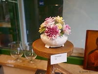 Sierbeedje met bloemen - afbeelding 1 van  2