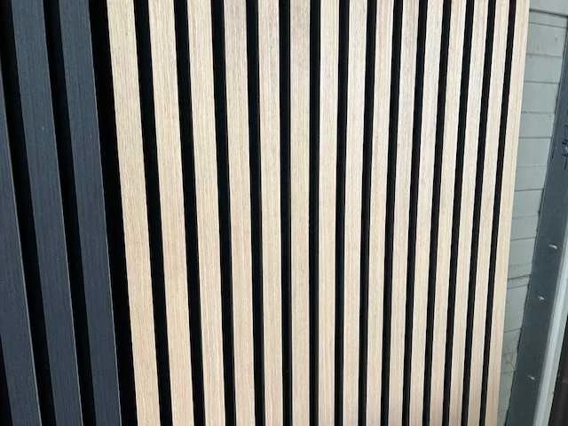 Sierstrip (10x) 3d akoestisch wandpaneel wit eiken 272x62x5cm - afbeelding 4 van  15
