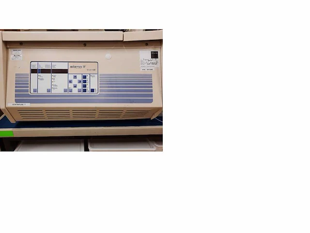 Sigma - 4k15 - centrifuge - 1997 - afbeelding 1 van  1