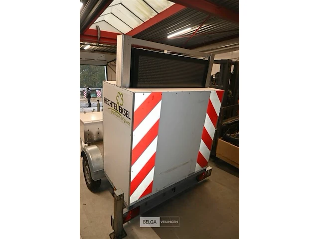 Signalisatie-aanhangwagen - afbeelding 5 van  8