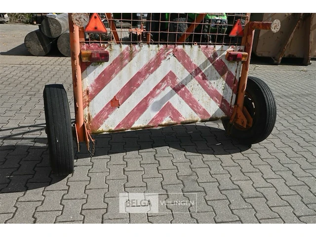 Signalisatie-aanhangwagen - afbeelding 5 van  7