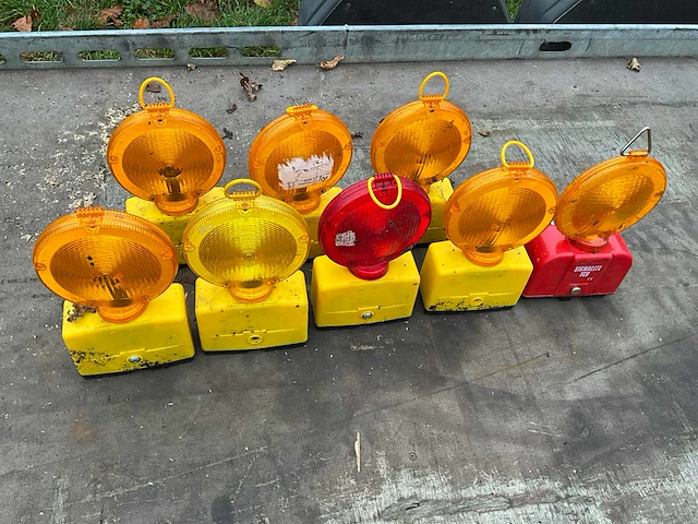 Signalisatie knipperlampen 8 stuks - afbeelding 1 van  3
