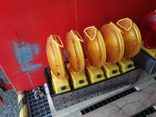 Signalisatie lamp geel (5x) - afbeelding 1 van  1