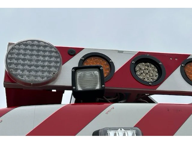 Signalisatiewagen l431 renault master - afbeelding 2 van  26