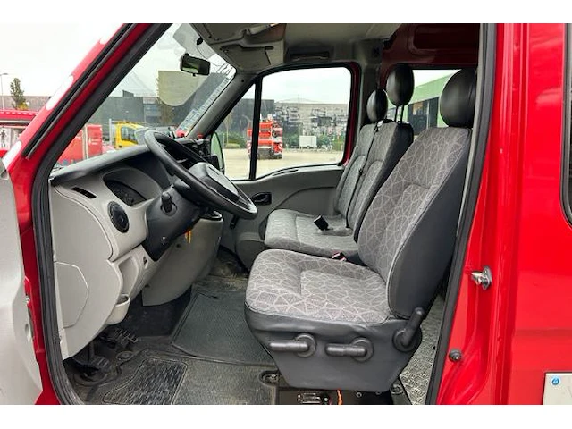Signalisatiewagen l431 renault master - afbeelding 20 van  26