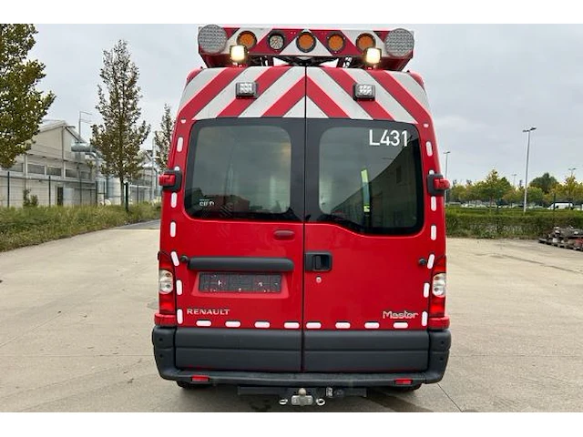 Signalisatiewagen l431 renault master - afbeelding 25 van  26