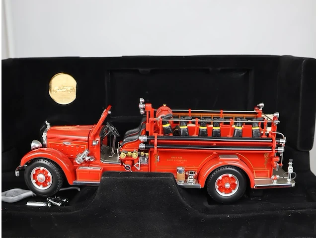Signature truck mack 1935 (x) - afbeelding 1 van  5