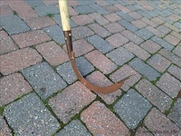Sikkel op steel - afbeelding 2 van  2