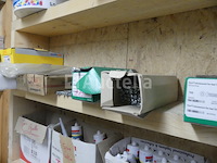 Siliconen, schroeven, diverse producten, ... - afbeelding 11 van  25