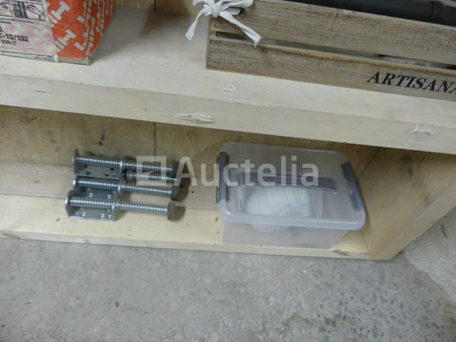 Siliconen, schroeven, diverse producten, ... - afbeelding 12 van  25