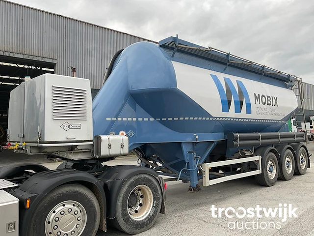 Silo oplegger bulktransport - afbeelding 4 van  11