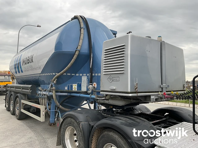 Silo oplegger bulktransport - afbeelding 5 van  11