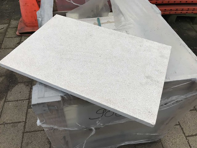 Sinai pearl bouchardino natuursteen tuintegels ca. 8,28m2 - afbeelding 4 van  6