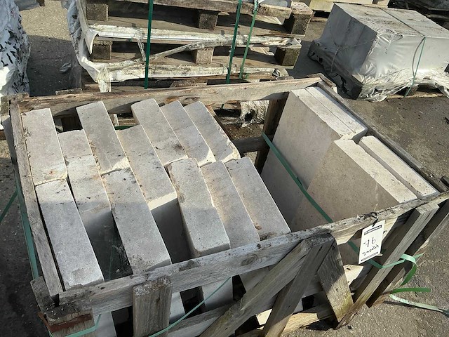 Sinaï pearl partij witte boordstenen ca 21 lm - afbeelding 2 van  6