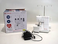 Singer overlock naaimachine - afbeelding 1 van  4