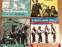 Single's de strangers - afbeelding 1 van  1