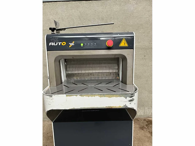 Sinmag europe - sm52-d - broodsnijmachine - afbeelding 4 van  5