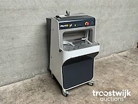 Sinmag europe broodsnijmachine - afbeelding 1 van  1
