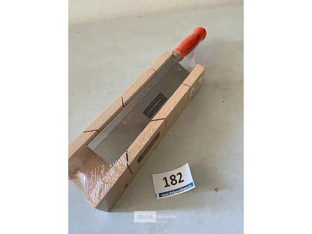 Skandia houten verstekbak met fijne zaag 55x300mm - afbeelding 1 van  3
