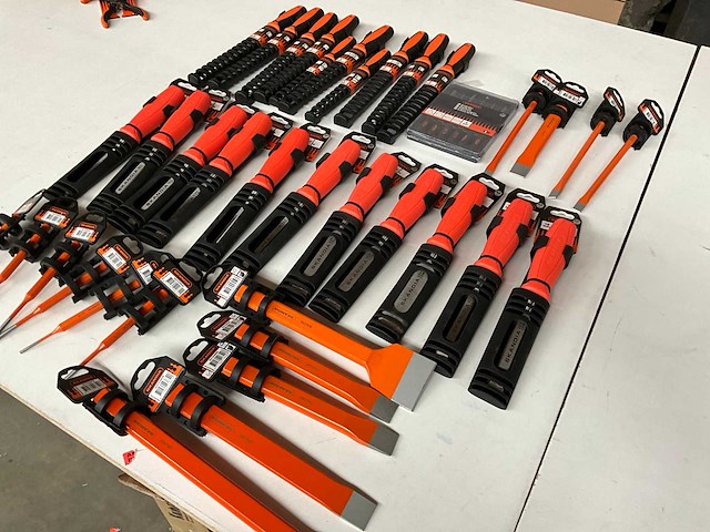 Skandia mix kavel handgereedschap o.a. beitels en raspen - afbeelding 9 van  9