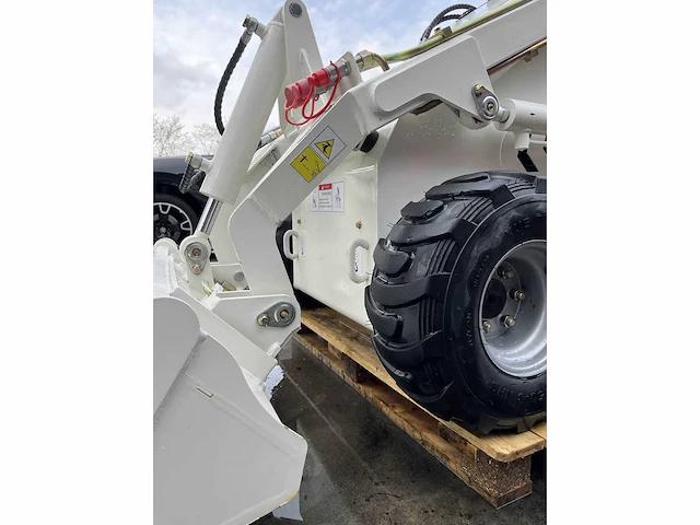 Skid steer 380 skidder - afbeelding 3 van  28