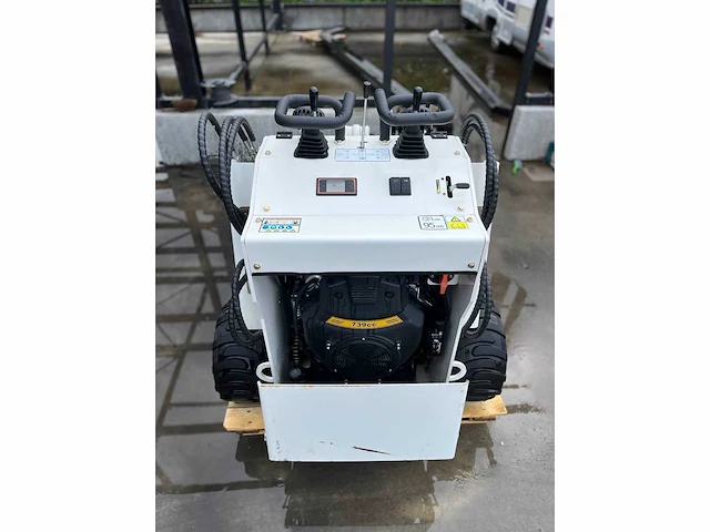 Skid steer 380 skidder - afbeelding 24 van  28