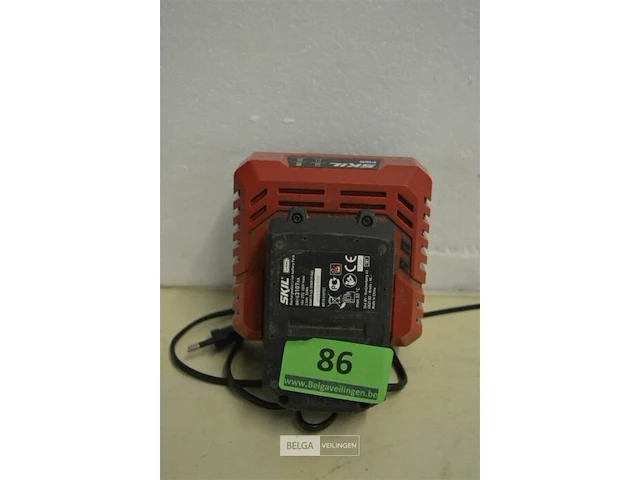 Skil batterij oplader en batterij 20v - afbeelding 1 van  3