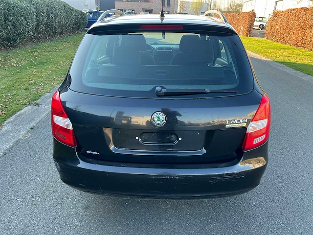 Skoda - 2009 - fabia - personenauto - afbeelding 18 van  19