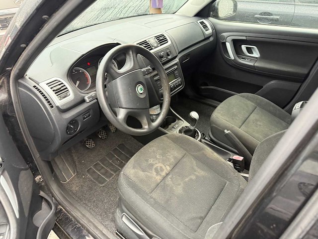 Skoda - 2009 - fabia - personenauto - afbeelding 5 van  15