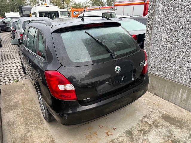 Skoda - 2009 - fabia - personenauto - afbeelding 11 van  15