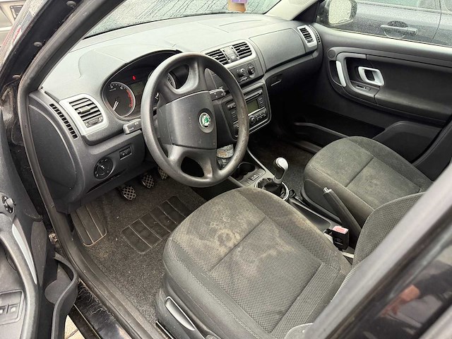 Skoda - 2009 - fabia - personenauto - afbeelding 15 van  15