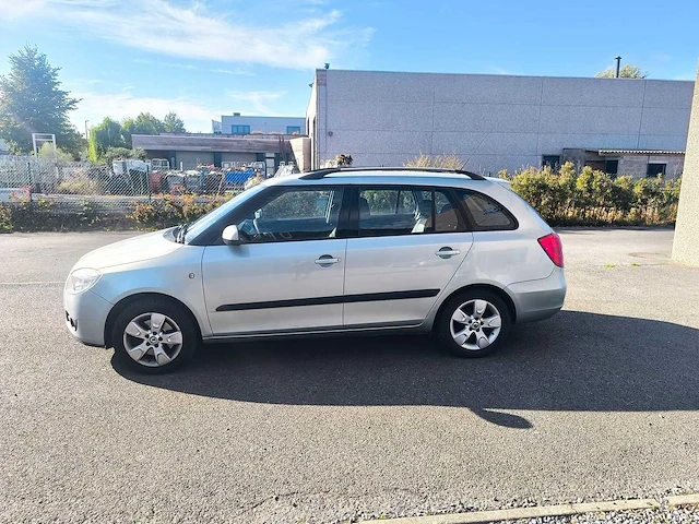 Skoda - 2010 - fabia - sw - personenauto - garantie! - afbeelding 12 van  31