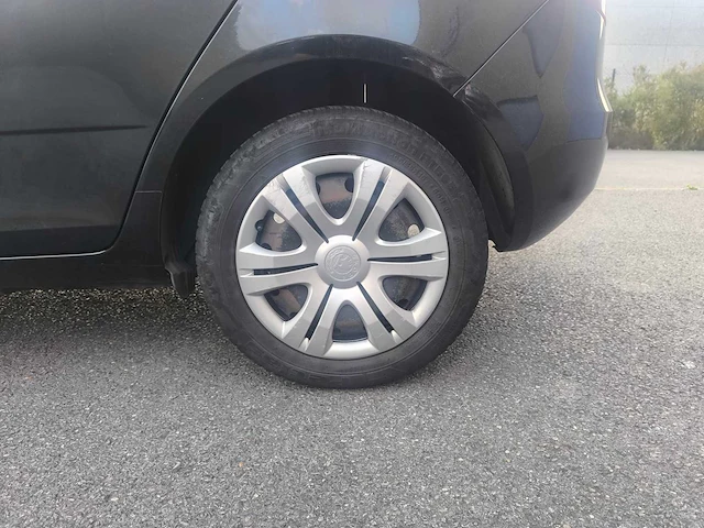 Skoda - 2011 - fabia - hatchback - personenauto - afbeelding 13 van  24