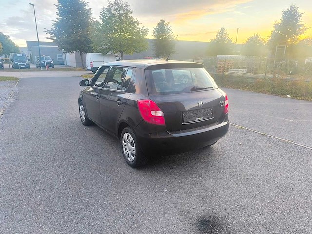 Skoda - 2011 - fabia - hatchback - personenauto - afbeelding 19 van  25