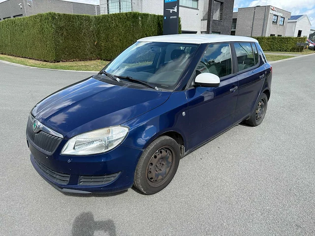 Skoda - 2011 - fabia - personenauto - afbeelding 12 van  22