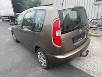 Skoda - 2012 - roomster - personenauto - afbeelding 2 van  19