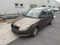Skoda - 2012 - roomster - personenauto - afbeelding 12 van  19