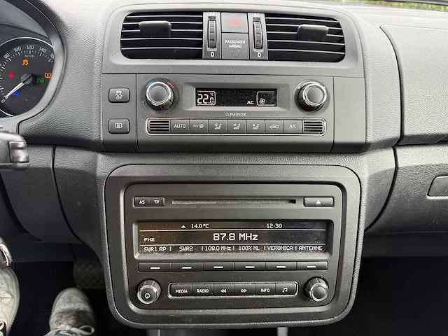 Skoda - 2013 - roomster - personenauto - afbeelding 14 van  28