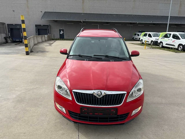 Skoda - 2013 - roomster - personenauto - afbeelding 24 van  28