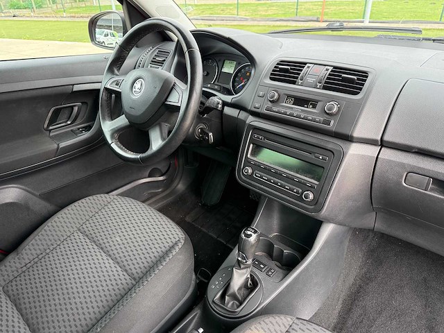 Skoda - 2013 - roomster - personenauto - afbeelding 8 van  28