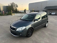 Skoda - 2015 - roomster - personenauto - afbeelding 2 van  22