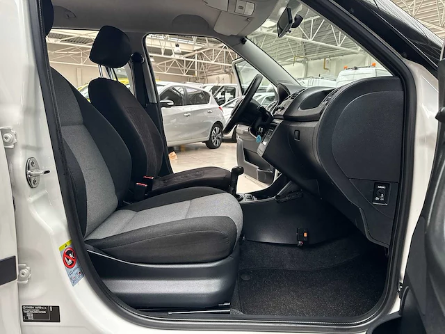 Skoda - fabia - car - 2013 - afbeelding 10 van  23
