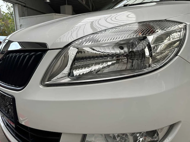 Skoda - fabia - car - 2013 - afbeelding 12 van  23