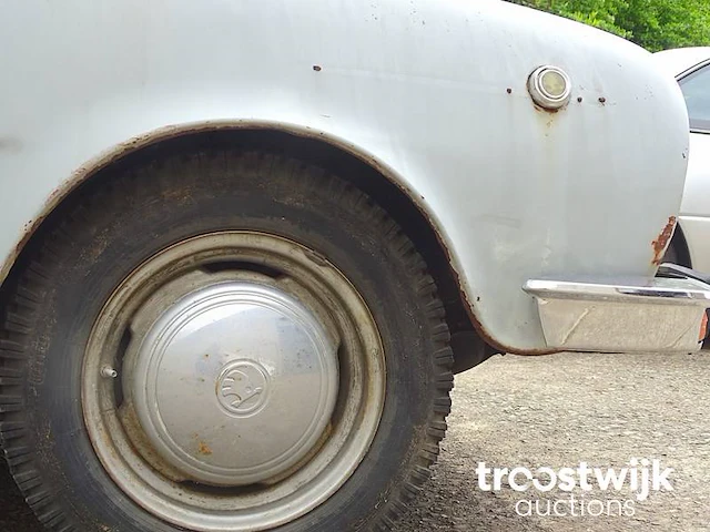 Skoda 100 (barn-find) - afbeelding 13 van  55