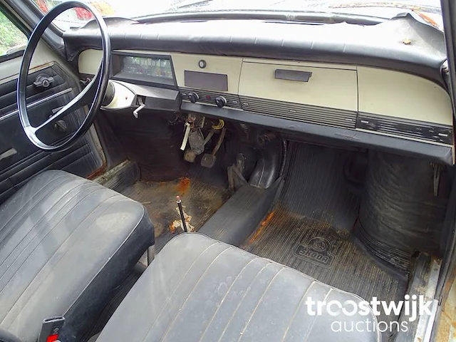 Skoda 100 (barn-find) - afbeelding 16 van  55