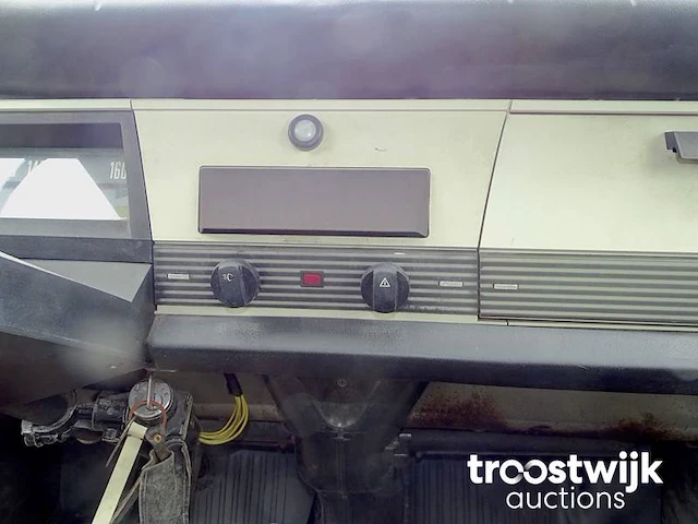 Skoda 100 (barn-find) - afbeelding 28 van  55