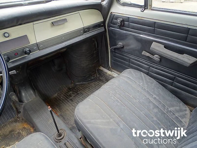 Skoda 100 (barn-find) - afbeelding 31 van  55